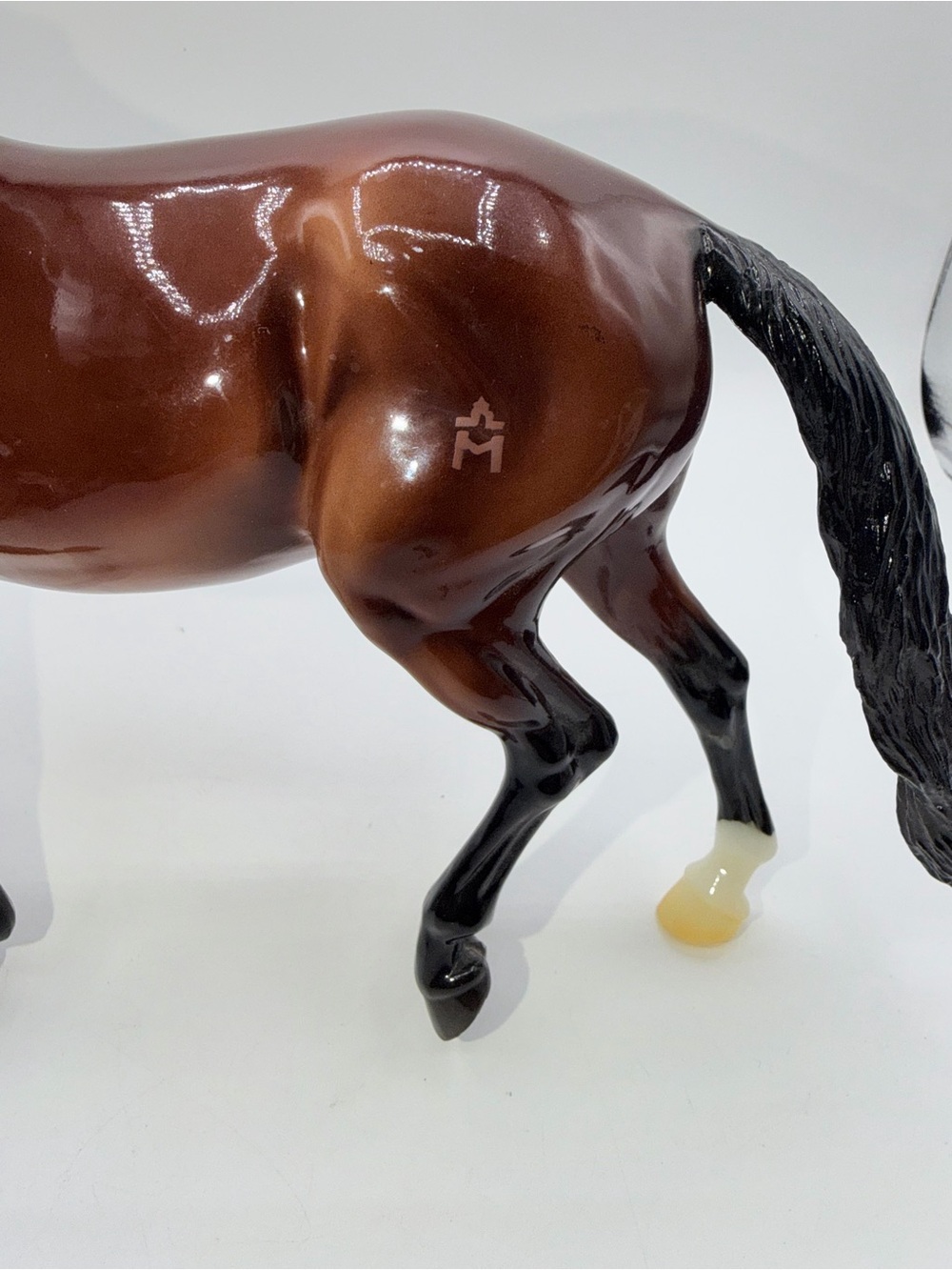 Breyer GG Valentine Horse - Glossy - Picture 8 of 10